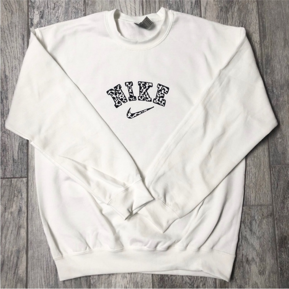 Gildan cowprint Crewneck Sweater